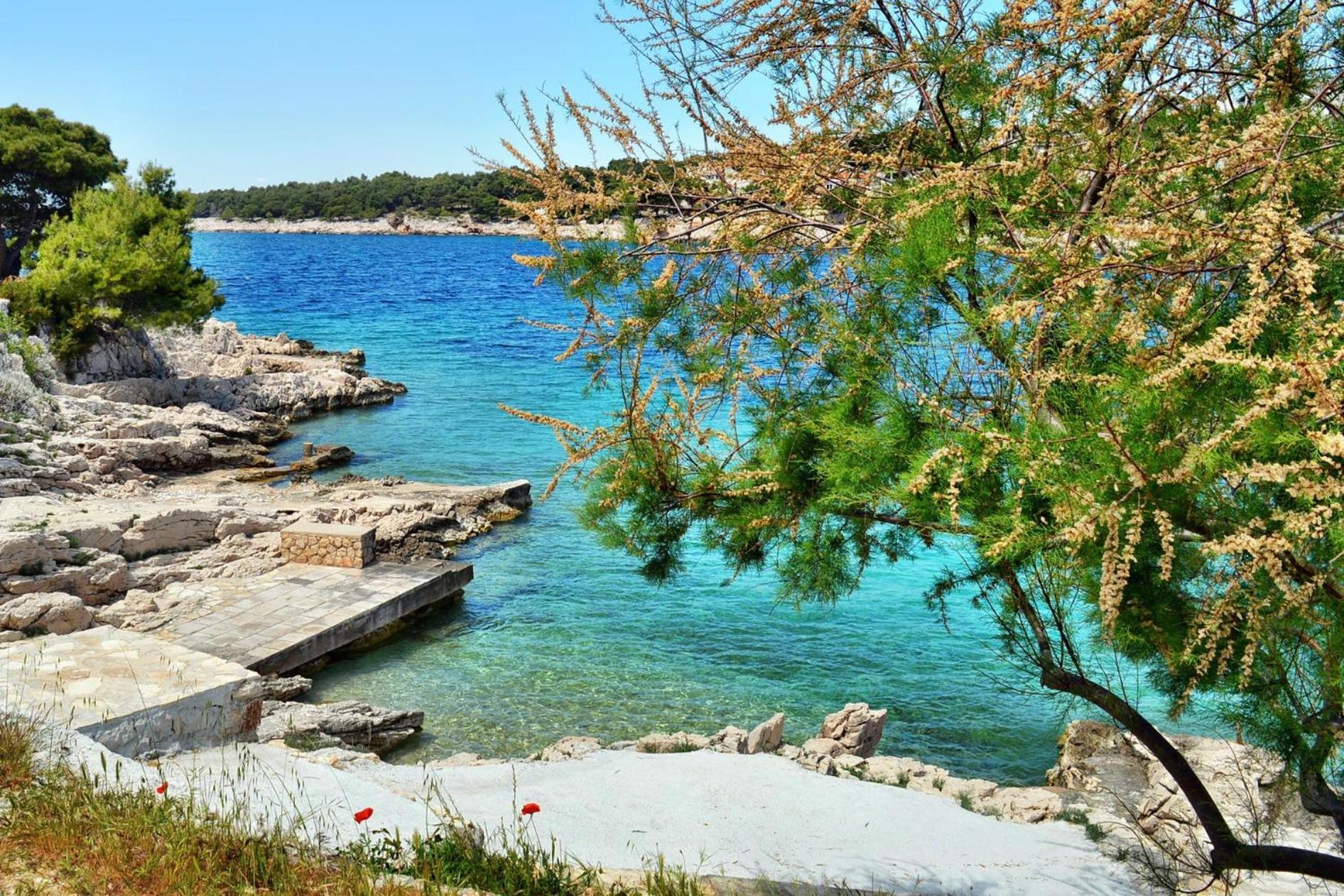 Apartments By The Sea Bilo, Primosten - 4191 Dış mekan fotoğraf